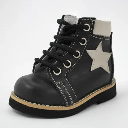 Ortopedske crne kožne cipele za dečake sa belim detaljima i zvezdicom